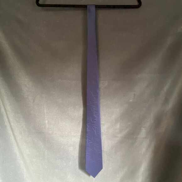 Blue 100% Silk Handmade Geometric Jacquard Tie - Picture 3 of 11